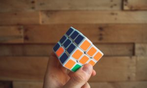 Så löser du Rubiks kub